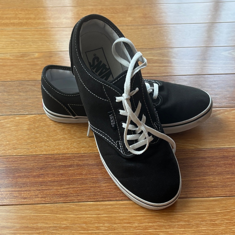 Women’s Vans Black Canvas Sneakers Size 7.5